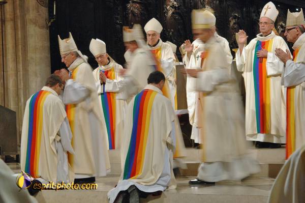 Nom de l'image : EJ2000213_1 — Description :