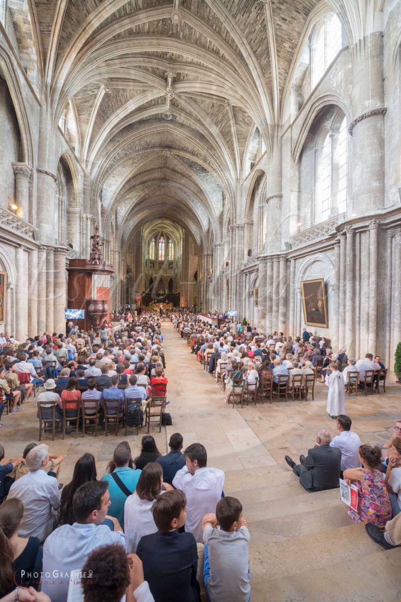Photos Supplementaire Ordination Sacerdotale Six Pretres Bordeaux Cathedrale St Andre