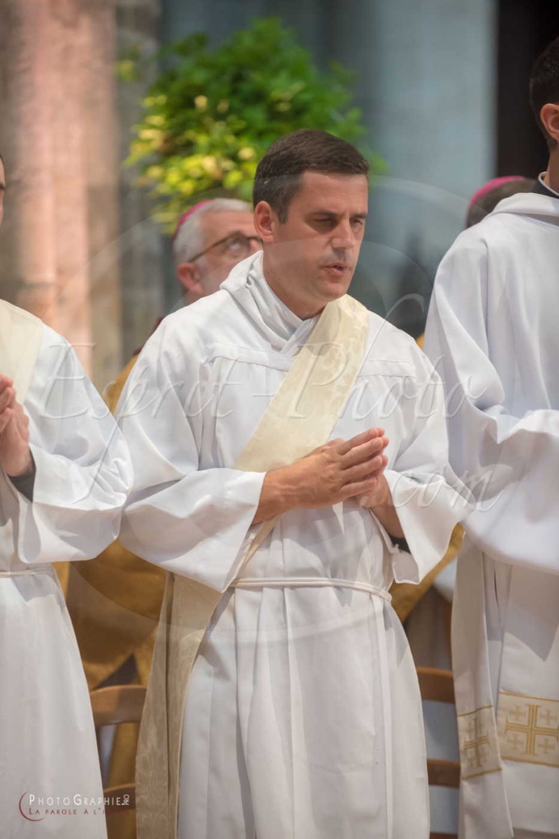 Nom de l'image : 180624-163432_D8e139489_c_PhotoGraphie.Pro — Description :  D8e139489