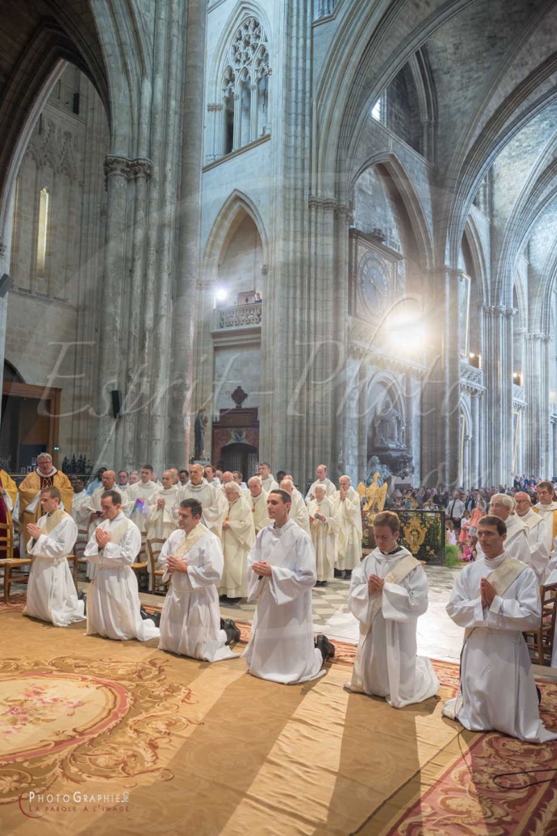 Nom de l'image : 180624-171944_D8e139609_c_PhotoGraphie.Pro — Description :  D8e139609