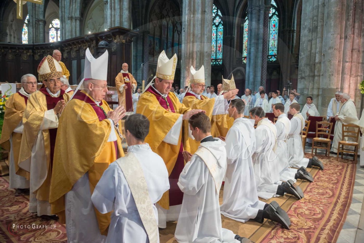 Nom de l'image : 180624-172034_D8e139622_c_PhotoGraphie.Pro — Description :  D8e139622