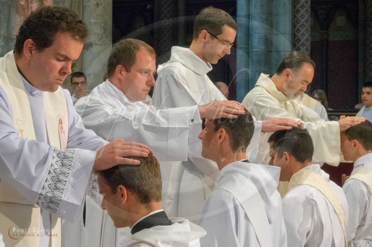 Nom de l'image : 180624-172825_S1085118_c_PhotoGraphie.Pro — Description :  S1085118