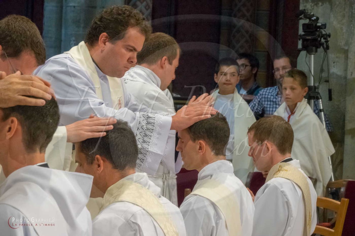 Nom de l'image : 180624-172846_S1085122_c_PhotoGraphie.Pro — Description :  S1085122