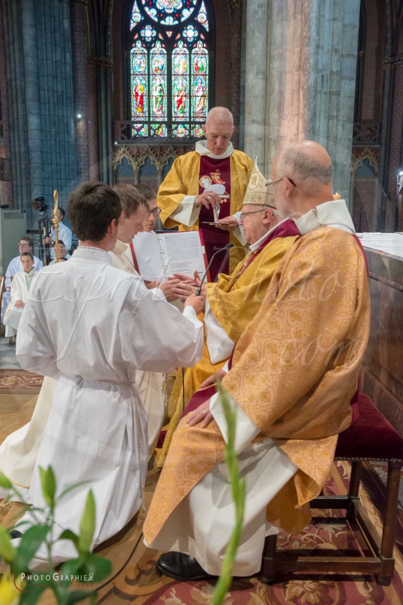 Nom de l'image : 180624-174620_D8e139743_c_PhotoGraphie.Pro — Description :  D8e139743