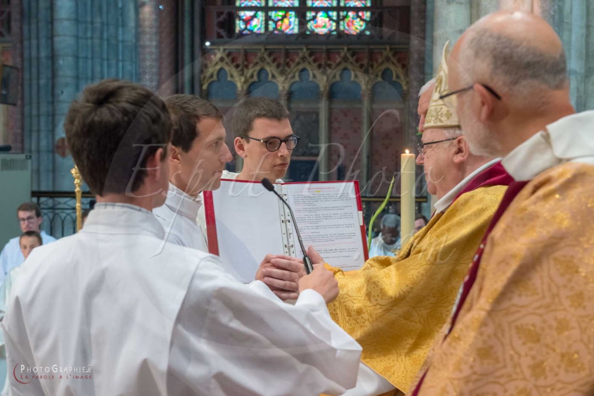 Nom de l'image : 180624-170627_D8e139551_c_PhotoGraphie.Pro — Description :  D8e139551