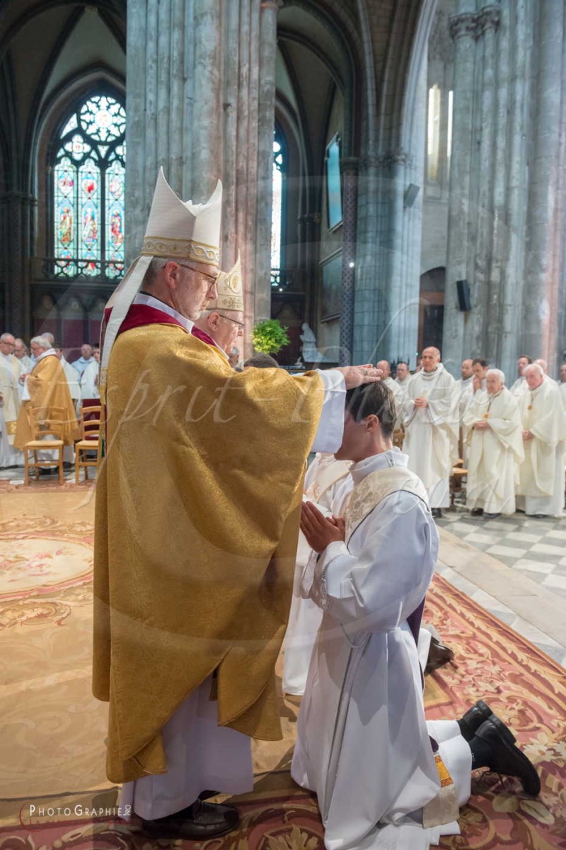 Nom de l'image : 180624-172013_D8e139617_c_PhotoGraphie.Pro — Description :  D8e139617