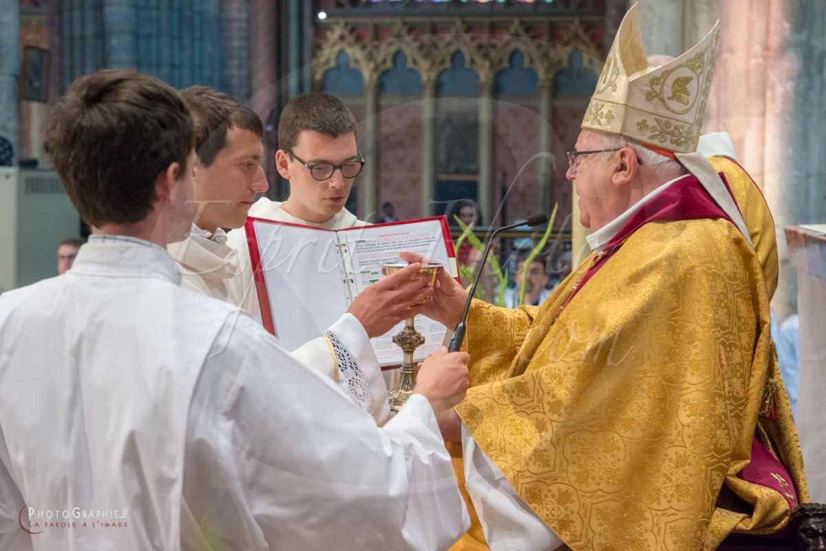 Nom de l'image : 180624-174704_D8e139746_c_PhotoGraphie.Pro — Description :  D8e139746