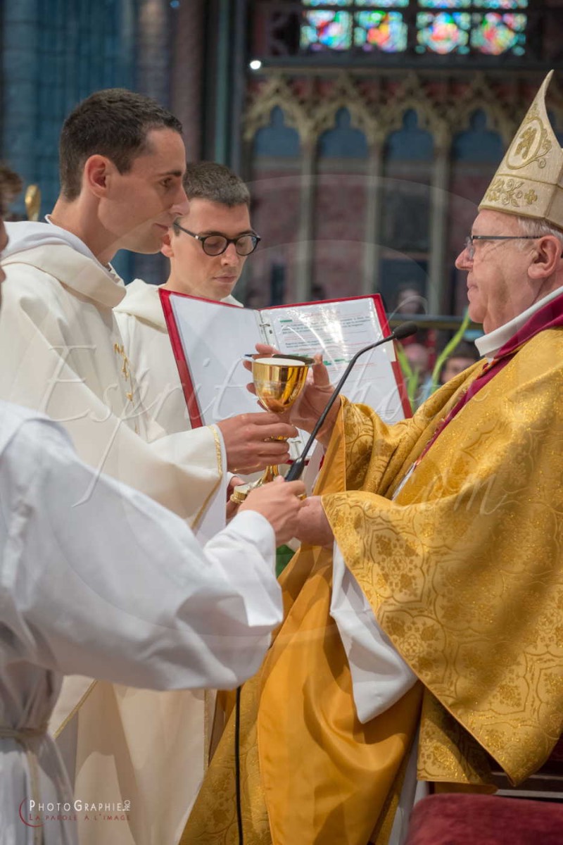 Nom de l'image : 180624-174804_D8e139761_c_PhotoGraphie.Pro — Description :  D8e139761