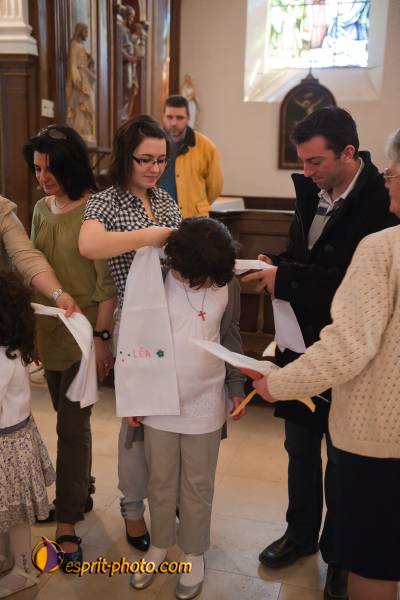 Nom de l'image : D30099503a — Description :  Baptême d'enfant à l'église de la Ferté Vidame (28300)