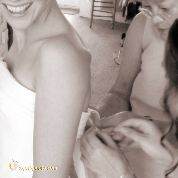 Nom de l'image : 020518-1340_01HAB_080sp-1 — Description :  Mariage de Alexis et Clothilde Ä° VEÃÄzelay le 17/05/2002