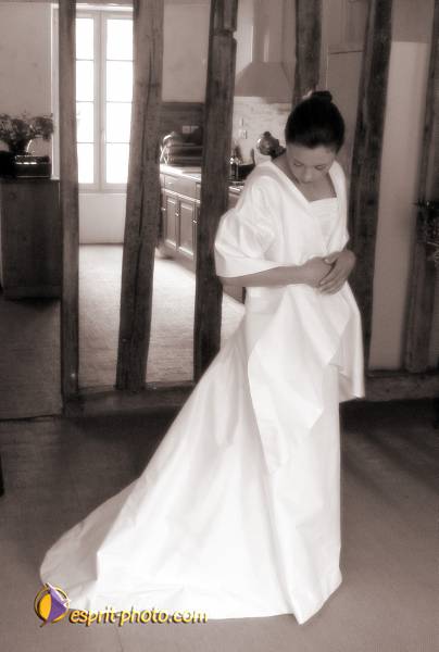 Nom de l'image : 020518-1442_01HAB_081sp — Description :  Mariage de Alexis et Clothilde Ä° VEÃÄzelay le 17/05/2002