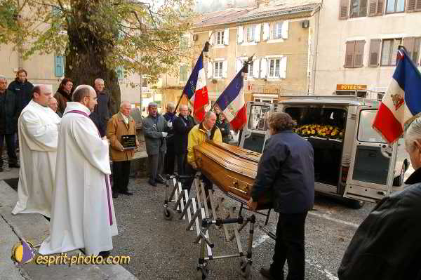 Nom de l'image : D1194191-1 — Description :  Enterrement/Funerailles