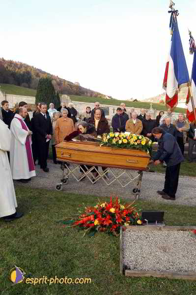 Nom de l'image : D1194277-1 — Description :  Enterrement/Funerailles