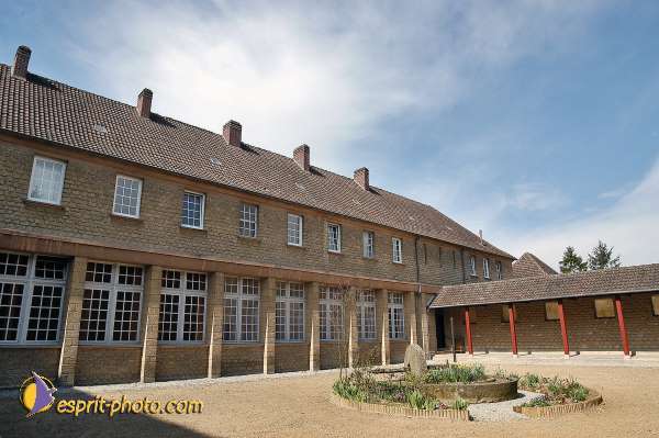 Nom de l'image : E00037556-1 — Description :