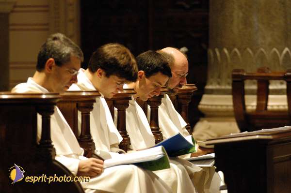 Nom de l'image : D1031264 — Description :  Dominicains de Marseille - Photos pour Magnificat (Perpignan) pl