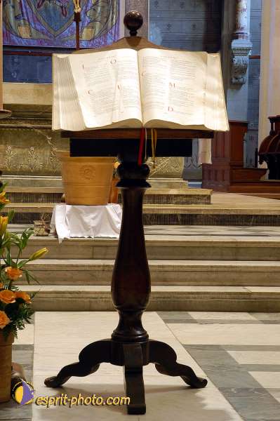 Nom de l'image : D1033963 — Description :  Dominicains de Marseille - Photos pour Magnificat (Perpignan) pl