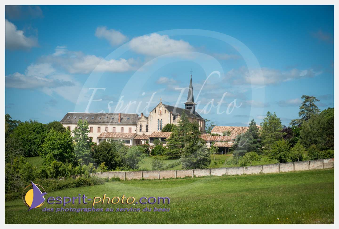 Nom de l'image : 009_D8e141296_c_PhotoGraphiePro — Description :  D8e141296