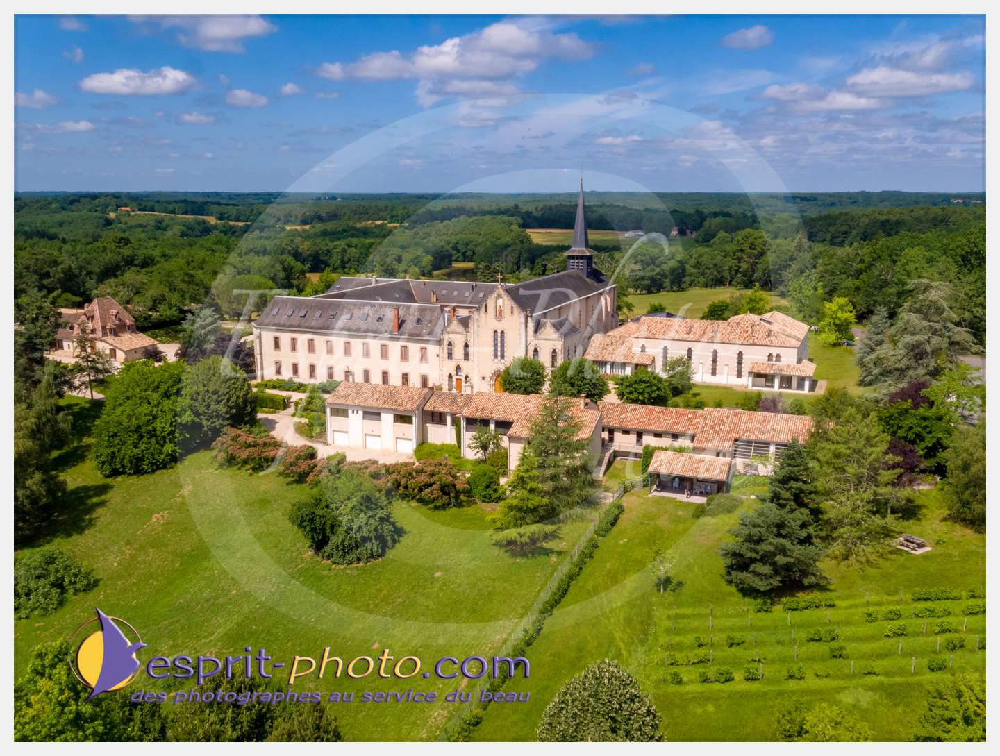 Nom de l'image : 014_DJI02927_c_PhotoGraphiePro — Description :  180702-120002_DJI02927