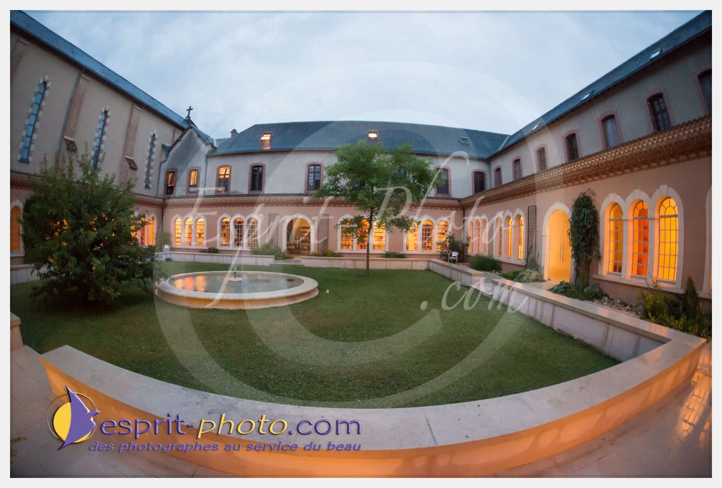 Nom de l'image : 056_D8e140442_c_PhotoGraphiePro — Description :  D8e140442