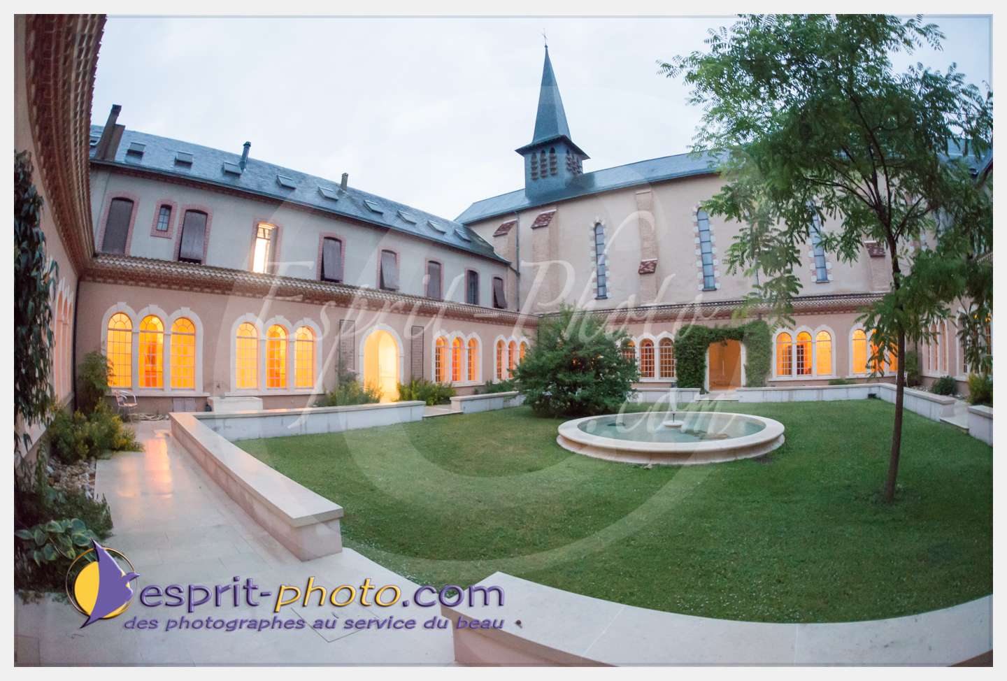 Nom de l'image : 061_D8e140471_c_PhotoGraphiePro — Description :  D8e140471