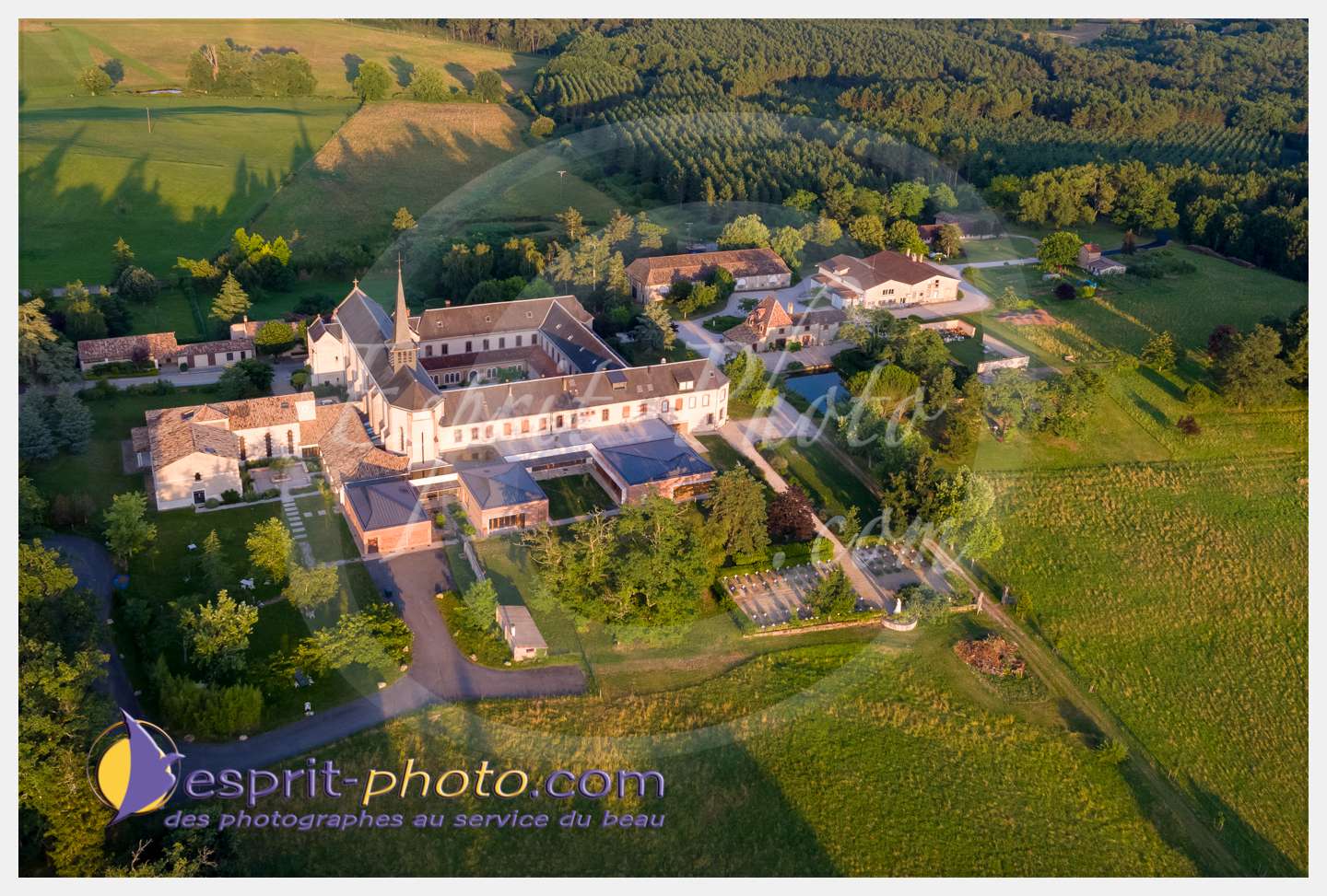 Nom de l'image : 314_DJI03137_c_PhotoGraphiePro — Description :  180702-210200_DJI03137