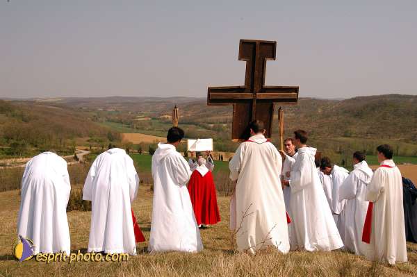 Nom de l'image : D1025404-01 — Description :  Pâque 2003 - Communauté de l'Agnaux - Plavilla