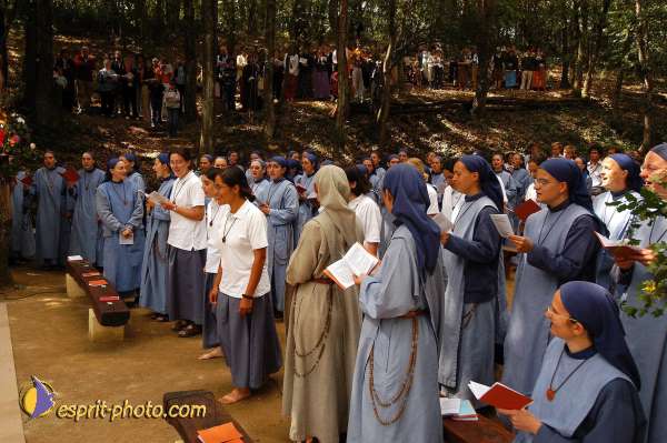 Nom de l'image : D1165939-1 — Description :  Communauté de l'Agneau - Plavilla