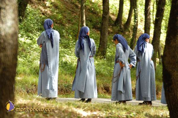 Nom de l'image : D1166139-1 — Description :  Communauté de l'Agneau - Plavilla