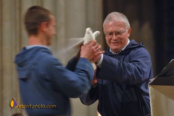 Nom de l'image : D2167839_1 — Description :  Pélerinage : Route de Vézelay 28 mai 2006
