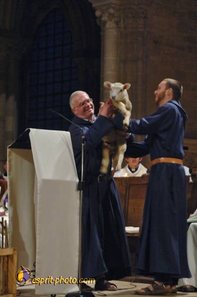 Nom de l'image : D2167854_1 — Description :  Routes de Vèzelay 2006 Pélerinage : Route de Vézelay 28 mai 2006
