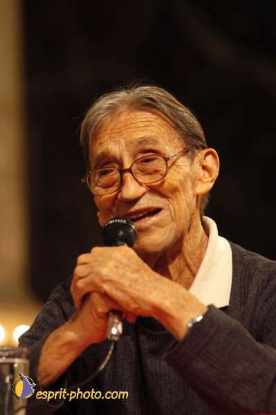 Nom de l'image : D1190293-1 — Description :  Paris - Toussaint 2004