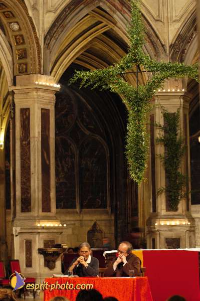 Nom de l'image : D1190343-1 — Description :  Paris - Toussaint 2004