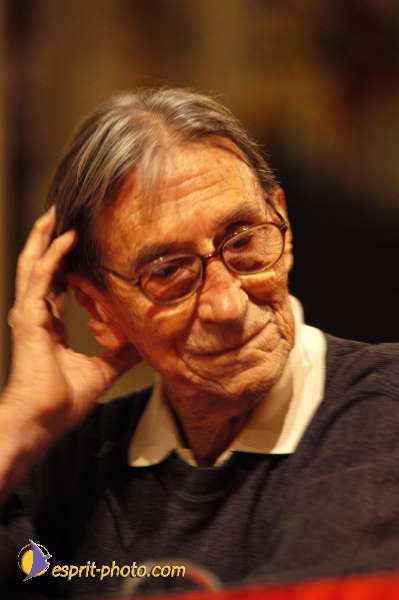 Nom de l'image : D1190435-1 — Description :  Paris - Toussaint 2004