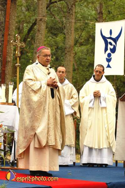 Mgr Andre Vingt Trois