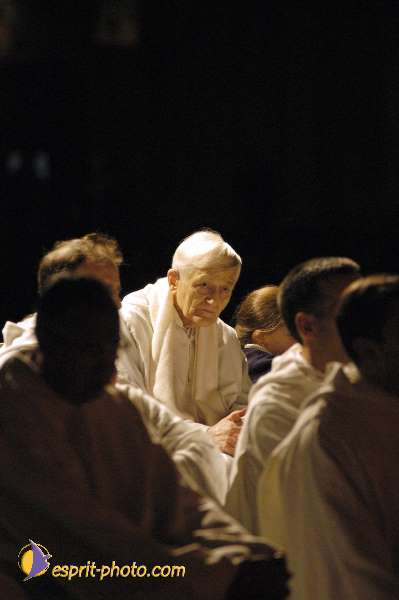 Nom de l'image : D1014766-01 — Description :  Rencontre de Taizé à Paris 2002 (Porte de Versaille & Paroisses