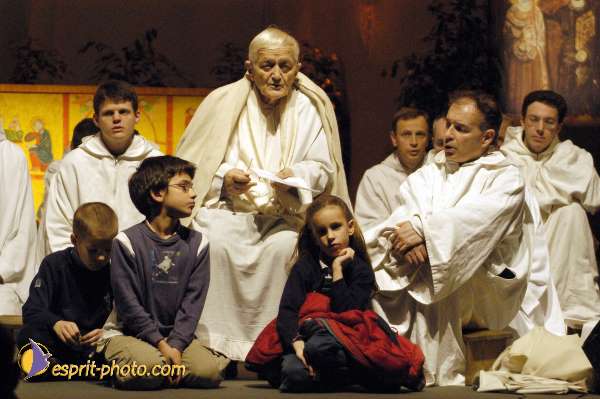 Nom de l'image : D1015048-01 — Description :  Rencontre de Taizé à Paris 2002 (Porte de Versaille & Paroisses