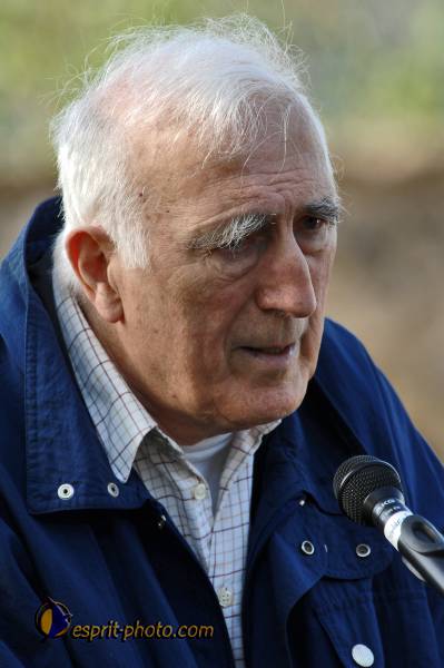 Nom de l'image : E2069292_1 — Description :  Routes de Vezelay 2008