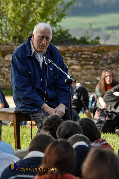 Nom de l'image : E2069317_1 — Description :  Routes de Vezelay 2008