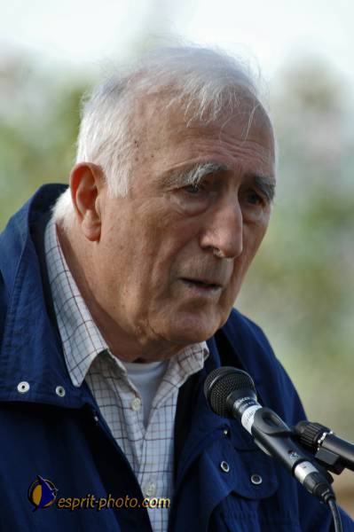 Nom de l'image : E2069384_1 — Description :  Routes de Vezelay 2008