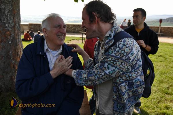 Nom de l'image : E2069493_1 — Description :  Routes de Vezelay 2008