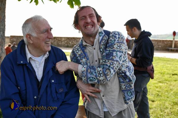 Nom de l'image : E2069502_1 — Description :  Routes de Vezelay 2008