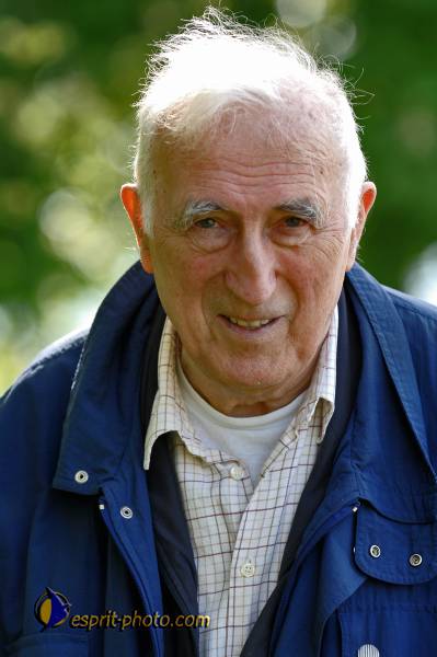 Nom de l'image : E2069512_1 — Description :  Routes de Vezelay 2008