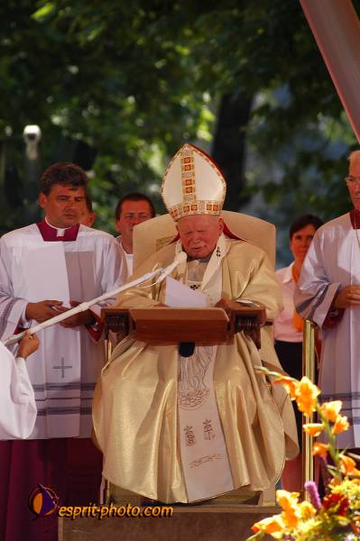 Nom de l'image : D1164566-01 — Description :  Lourdes 2004 - Pèlerinage du Pape à Lourdes