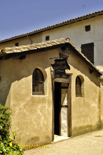 Nom de l'image : D2014265-1 — Description :  Ars village de Saint Jean-Marie Viannay curé d'Ars