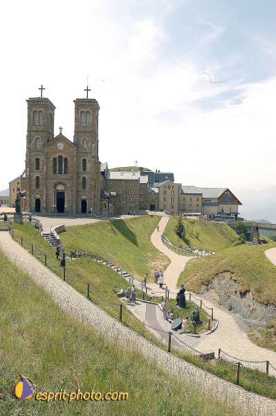 Nom de l'image : D1050646-01 — Description :  Notre Dame de La Salette - Sanctuaire