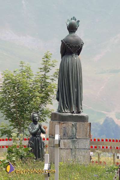 Nom de l'image : D1050706-01 — Description :  Notre Dame de La Salette - Sanctuaire