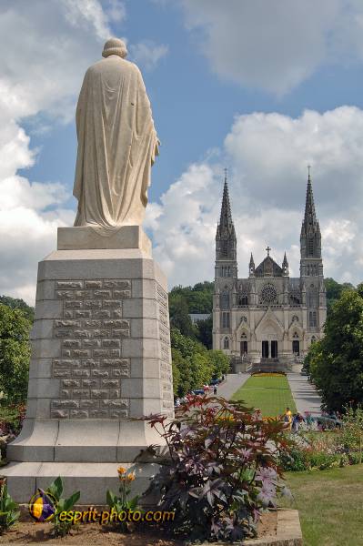 Nom de l'image : 2179673 — Description :