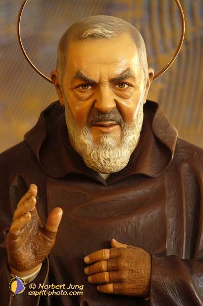 Nom de l'image : D1170153-1 — Description :  San Giovanni Rotondo (Foggia / Italie)