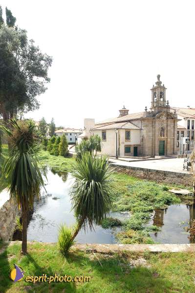 Nom de l'image : D1157022-01 — Description :  Pèlerinage année jubilaire 2004 à St Jacques de Compostelle