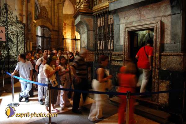 Nom de l'image : D1157224-01 — Description :  Pèlerinage année jubilaire 2004 à St Jacques de Compostelle